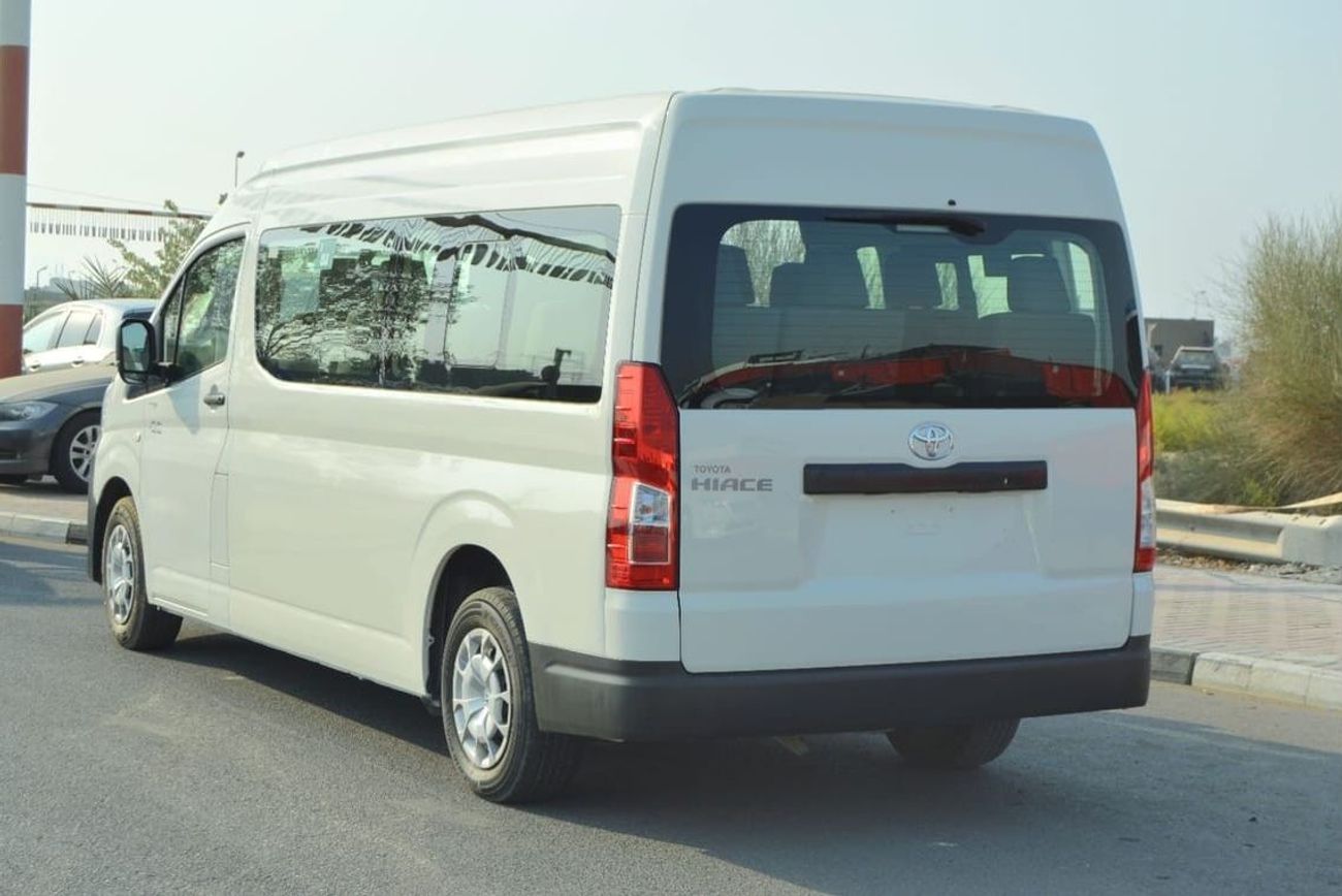 Toyota Hiace Commuter 3.5L M/T