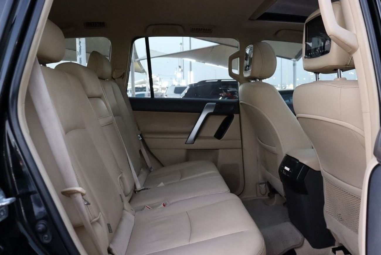 تويوتا برادو VXR 4.0L 4WD Toyota Prado VX.R / 2015 / GCC / V6 / Free Accident