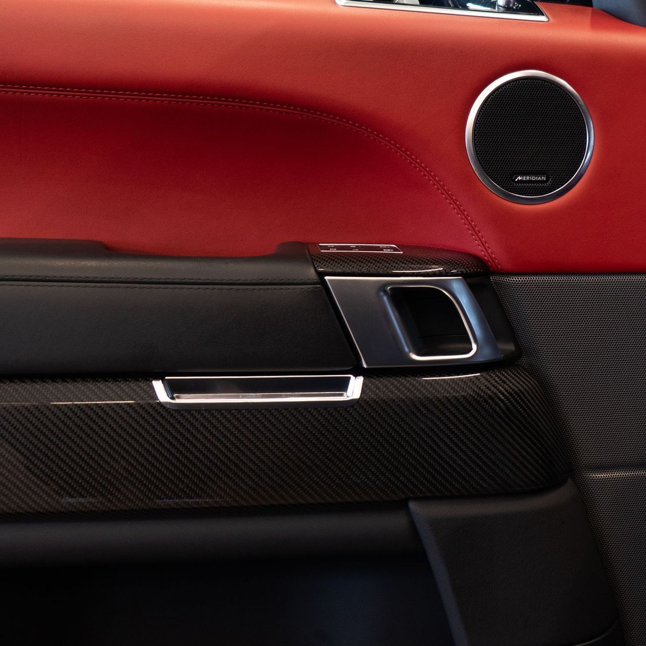 لاند روفر رينج روفر سبورت SVR Carbon Edition 5.0L AED 4,407 pm • 0% Downpayment • RR Sport SVR Carbon Edition • 1 Year Warrant