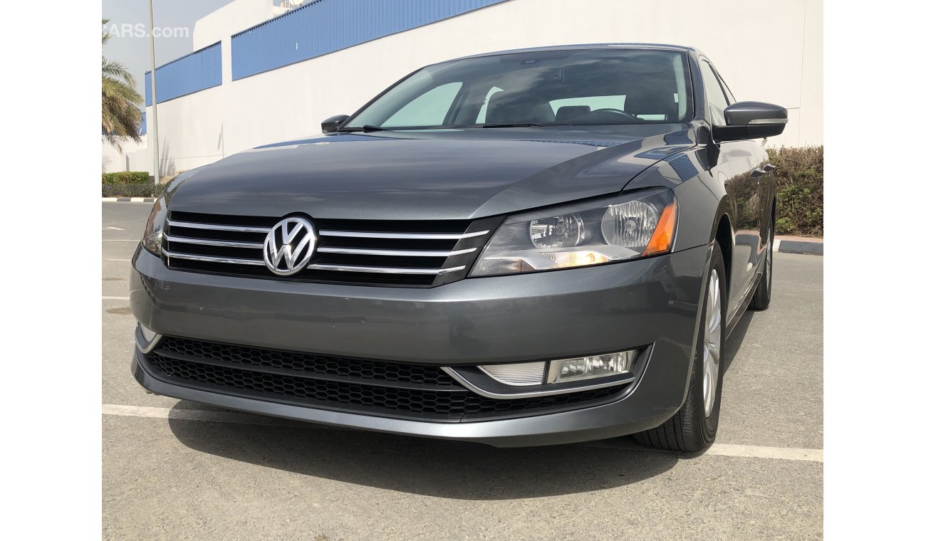 Volkswagen Passat SE 2.5