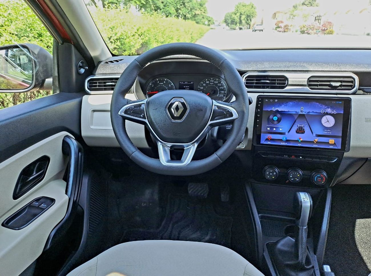 رينو داستر SE