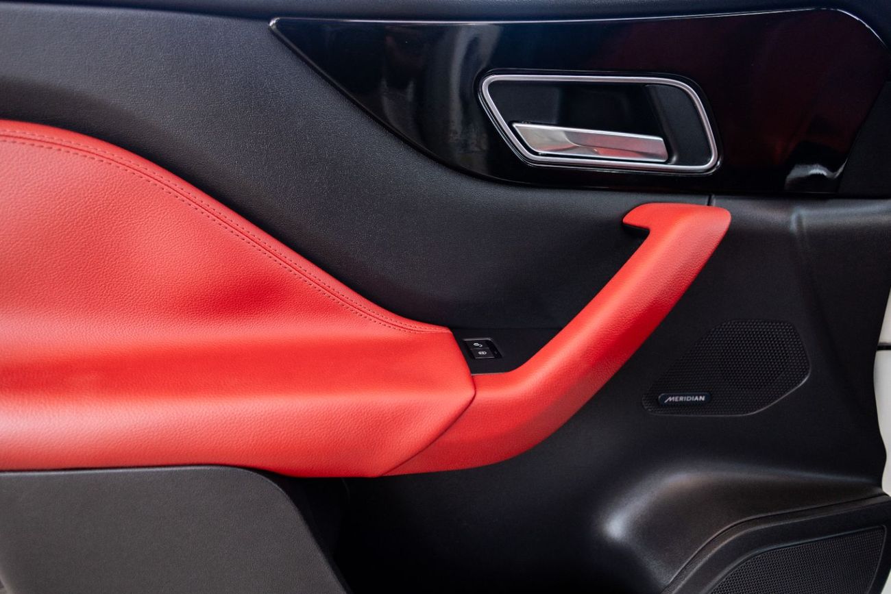 Jaguar F Pace R-Sport 3.0L