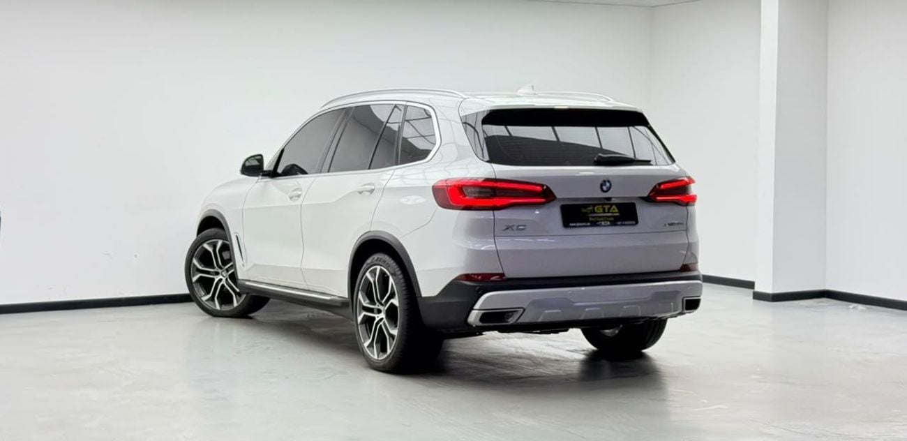 بي أم دبليو X5 XDRIVE40I EXCLUSIVE بي إم دبليو X5 xDrive40i موديل 2019، ضمان، سجل صيانة كامل لدى بي إم دبليو، حالة ممتازة، خليجية
