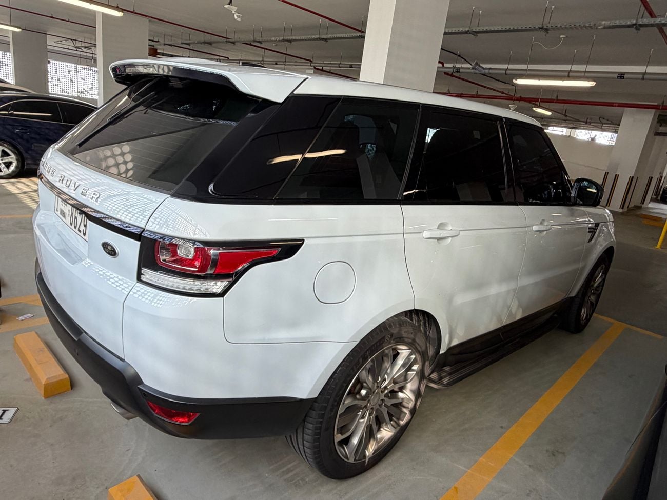 Land Rover Range Rover Sport HSE Dynamic 5.0L (520 HP)