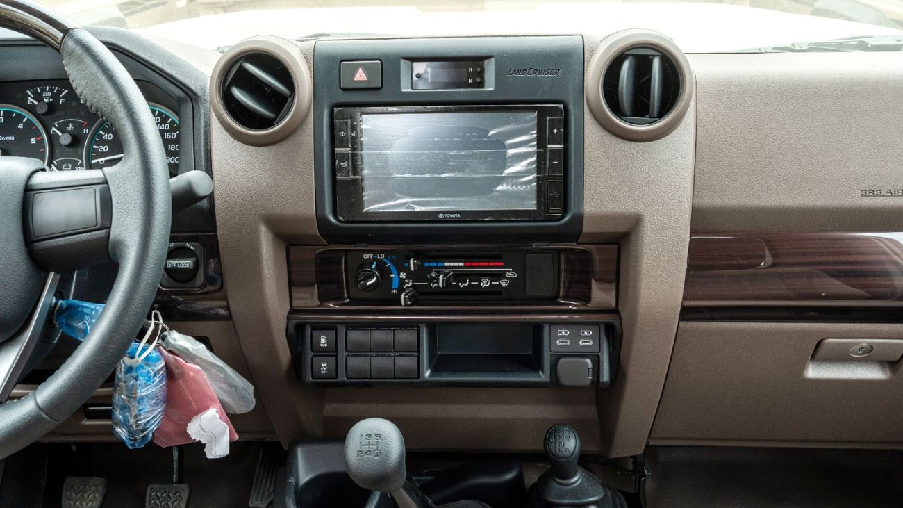 تويوتا لاند كروزر بيك آب 2026 Toyota Land Cruiser LC79 2.8L MT Diesel (Beige-Brown) Basic