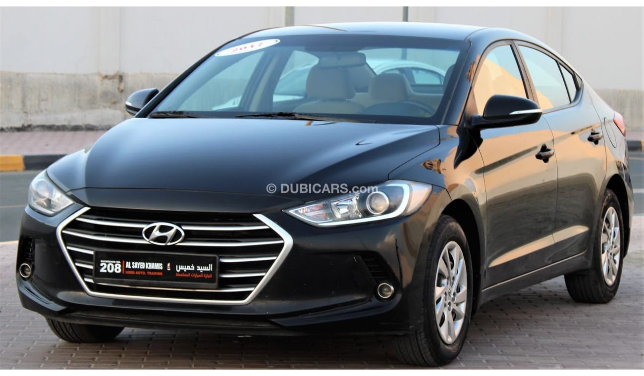 Hyundai Elantra Hyundai Elantra 2017, GCC, in excellent condition, without paint, without accidents, very clean from