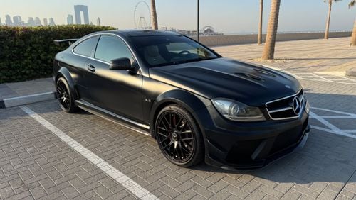 Mercedes-Benz C 63 Coupe Black Series look