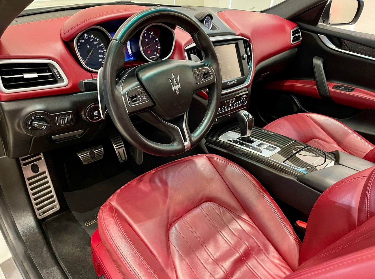 Maserati Ghibli 2015 Maserati Ghibli SQ4, Warranty, Maserati Service History, Low KMs, GCC