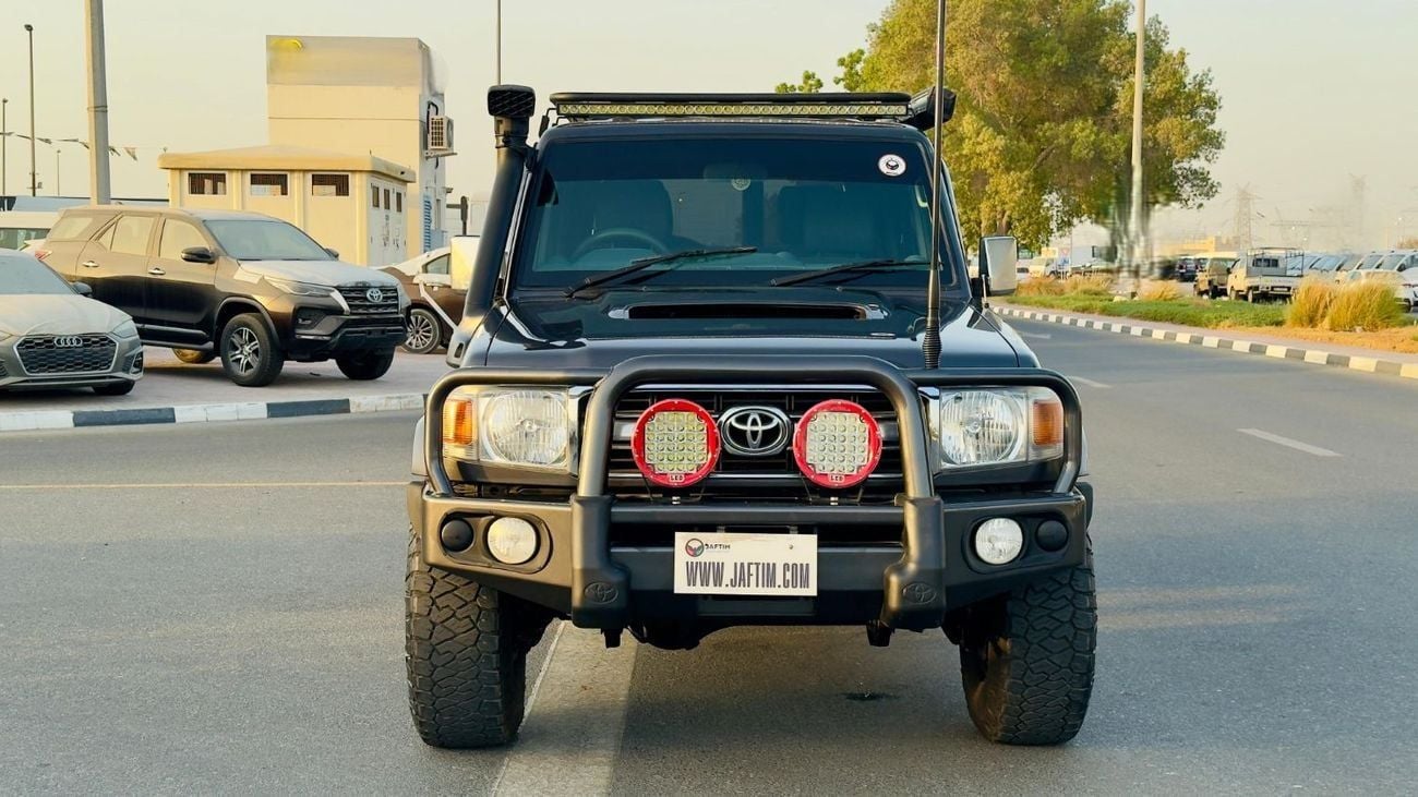 Toyota Land Cruiser 70 OFF-ROAD READY | RHD | MANUAL TRANSMISSION | 4500CC DIESEL | 2015 | BULL BAR + LED LIGHTS | ROOF RAC