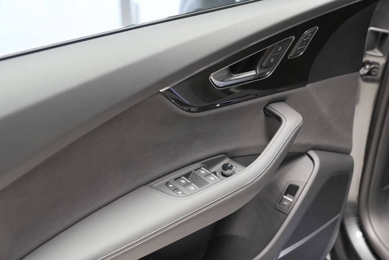 Audi Q8 etron AUDI Q8 S-LINE SPORT 2025 NEW