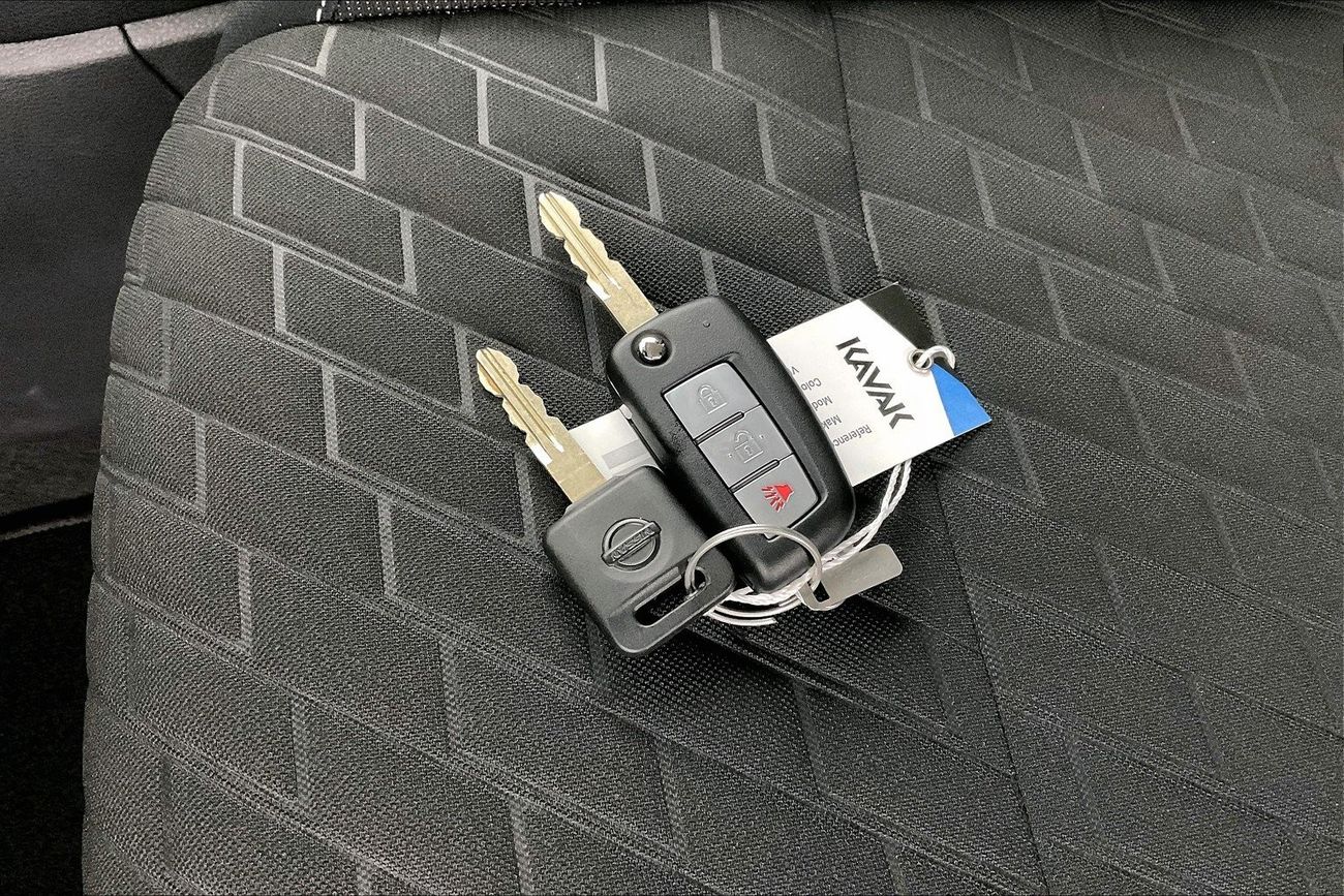 نيسان كيكس SV | عرض العيد الحصري | خالية من أضرار الفيضانات