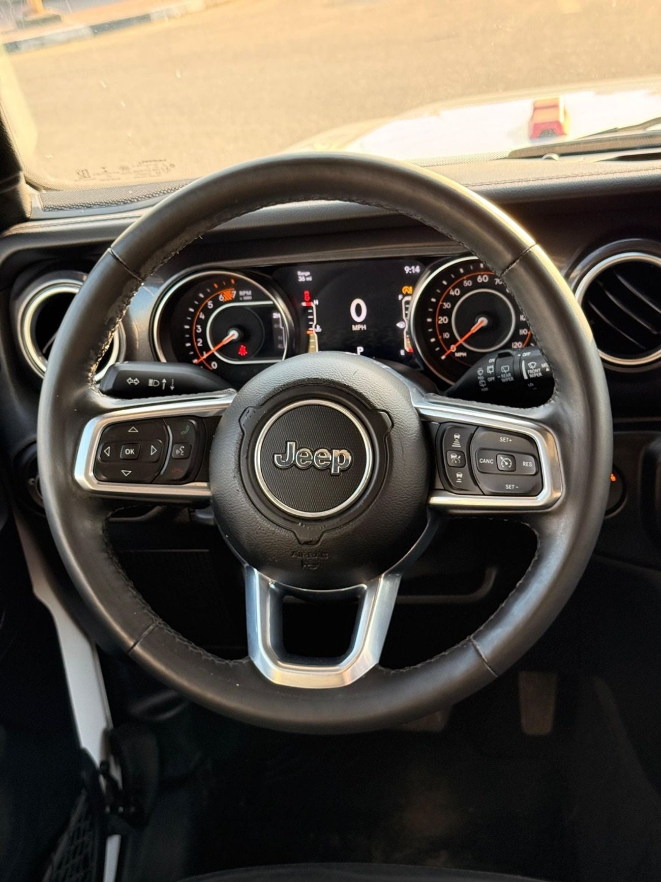 جيب رانجلر Unlimited Sahara 2.0L A/T