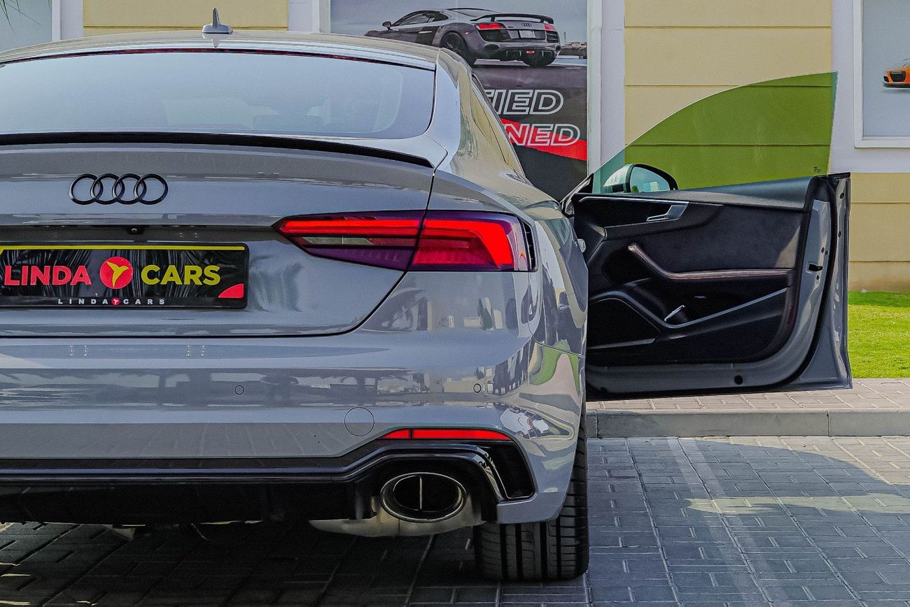 Audi RS5 TFSI quattro