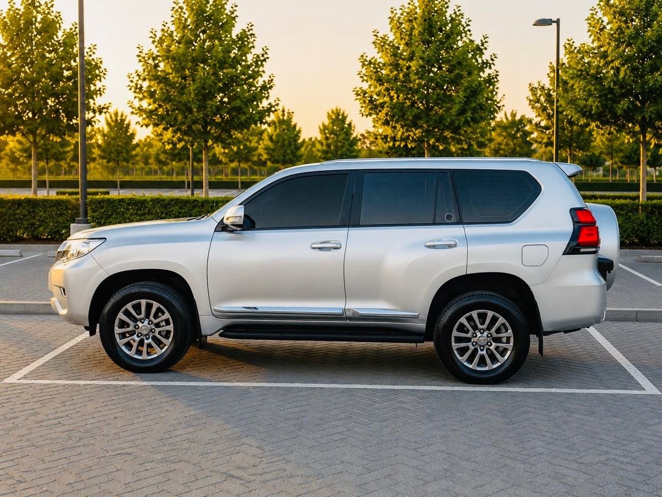 Toyota Prado Toyota Prado  Years 2018 V6 VXR petrol 4.0L