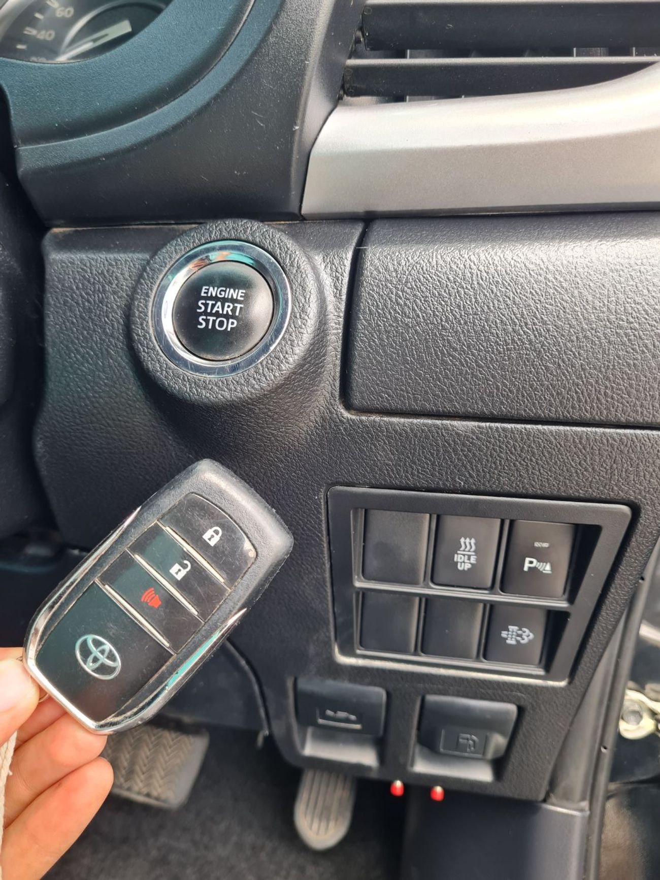 Toyota Hilux Double Cabin  Right Hand Drive  Year: *2022*