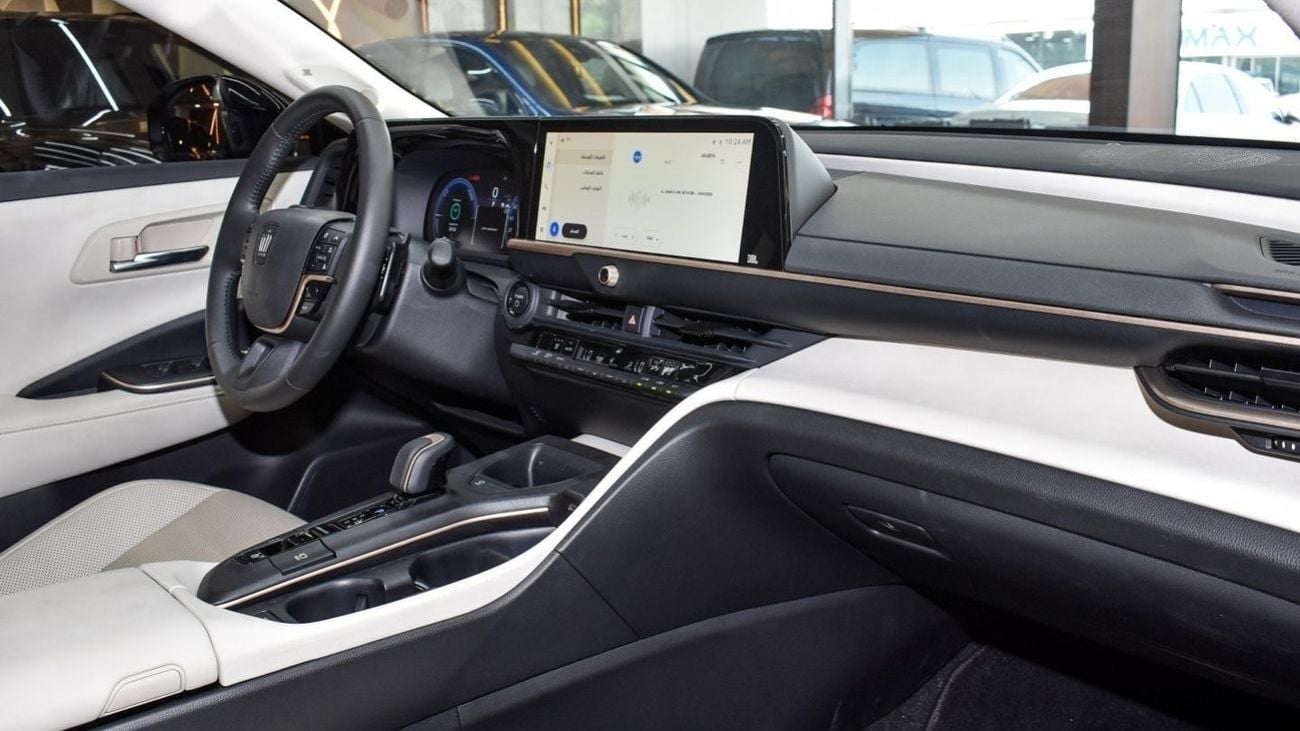 Toyota Crown TOYOTA CROWN HYBRID AWD 2023 ALFUTTAIM WARRANTY