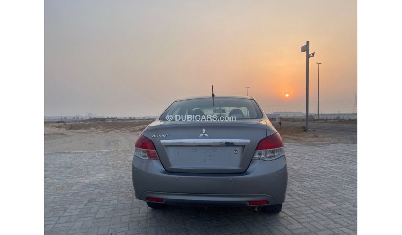 ميتسوبيشي اتراج GLX Std