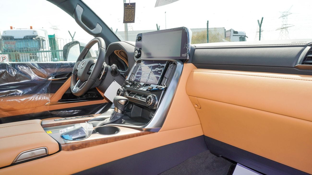 لكزس LX 600 3.5L V6