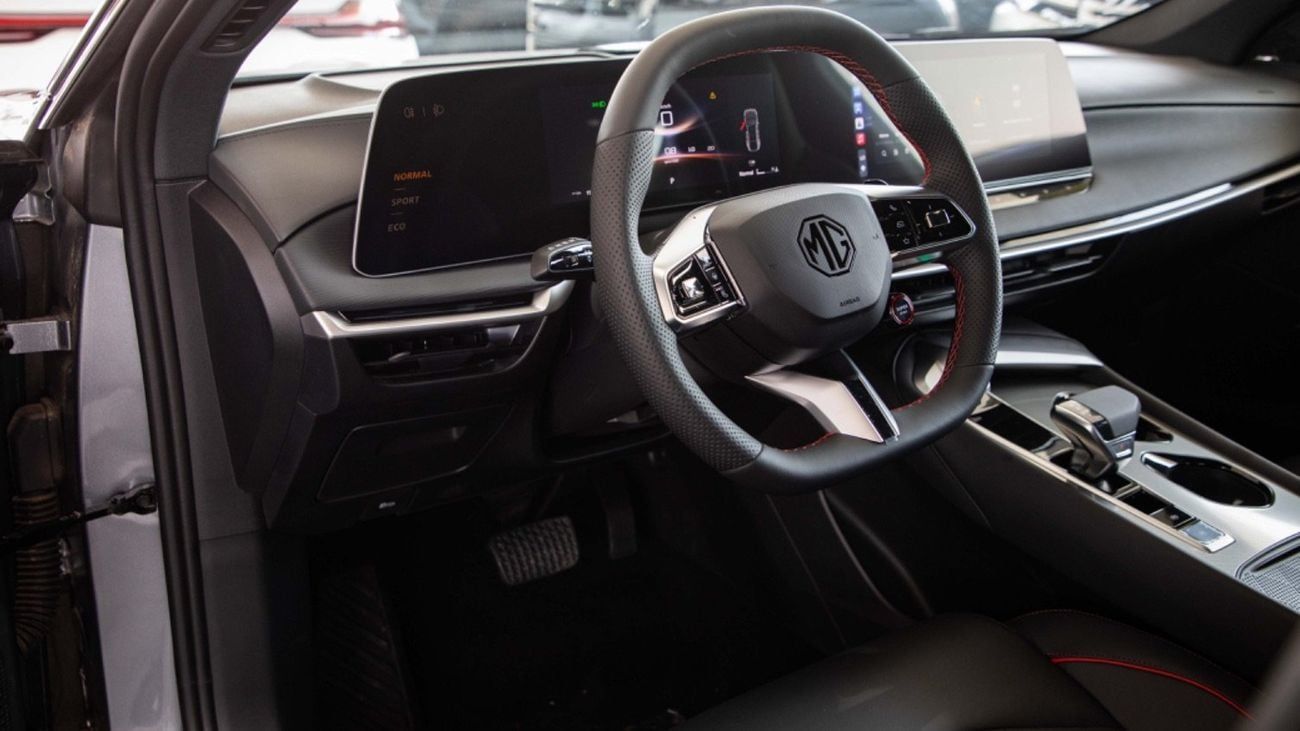 MG 7 MG7 DCT ELEGANCE EDITION 1.5T   WHITE / GRAY 2025