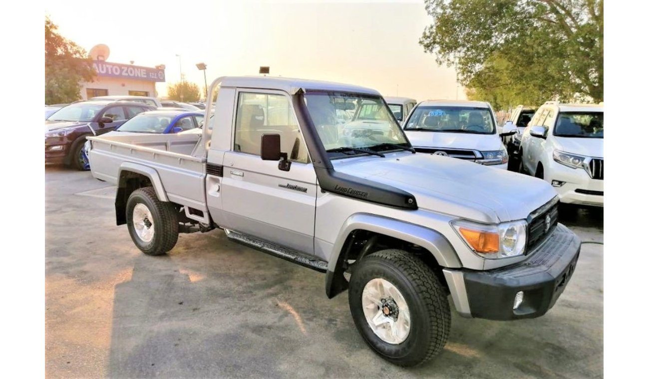 Toyota Land Cruiser Pick Up v6