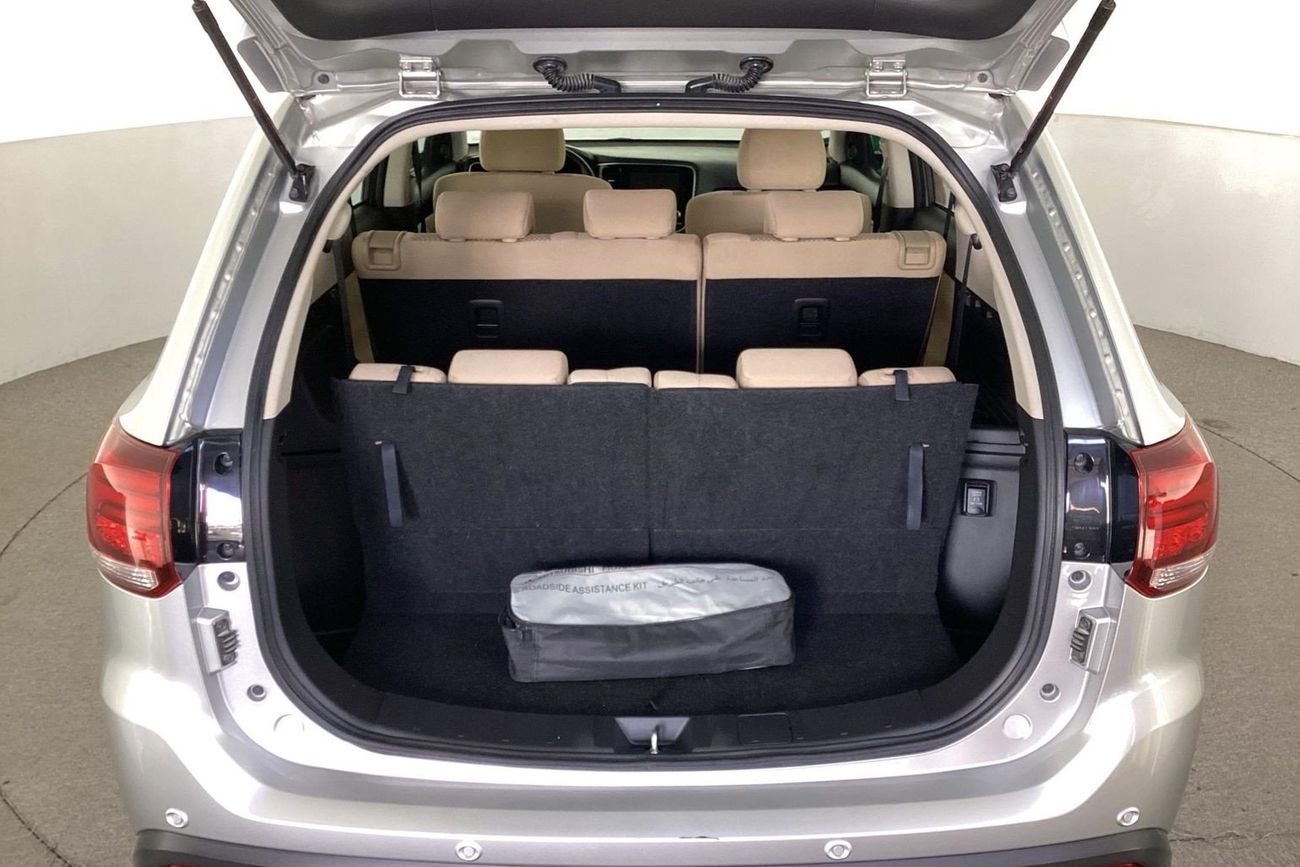 Mitsubishi Outlander GLX HIGHLINE FABRIC 2.5 GLX AUTO 4WD 7SEAT ML FABRIC SEATS | Guaranteed Warranty | 0 Down Payment