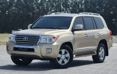 Toyota Land Cruiser VXR 5.7 L