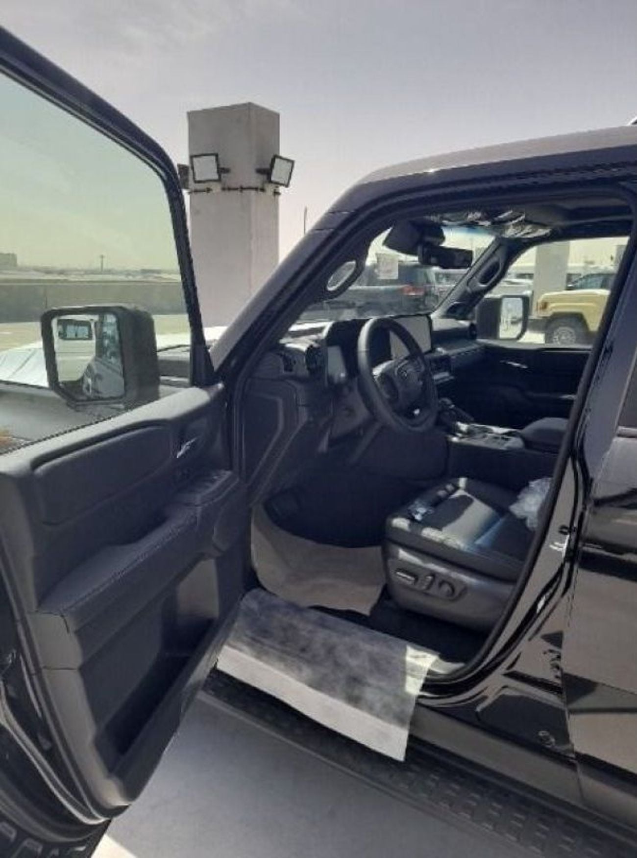 تويوتا برادو PRADO LUXURY 2.8L DIESEL | 2026 | 0 KM | 03 YEARS WARRANTY