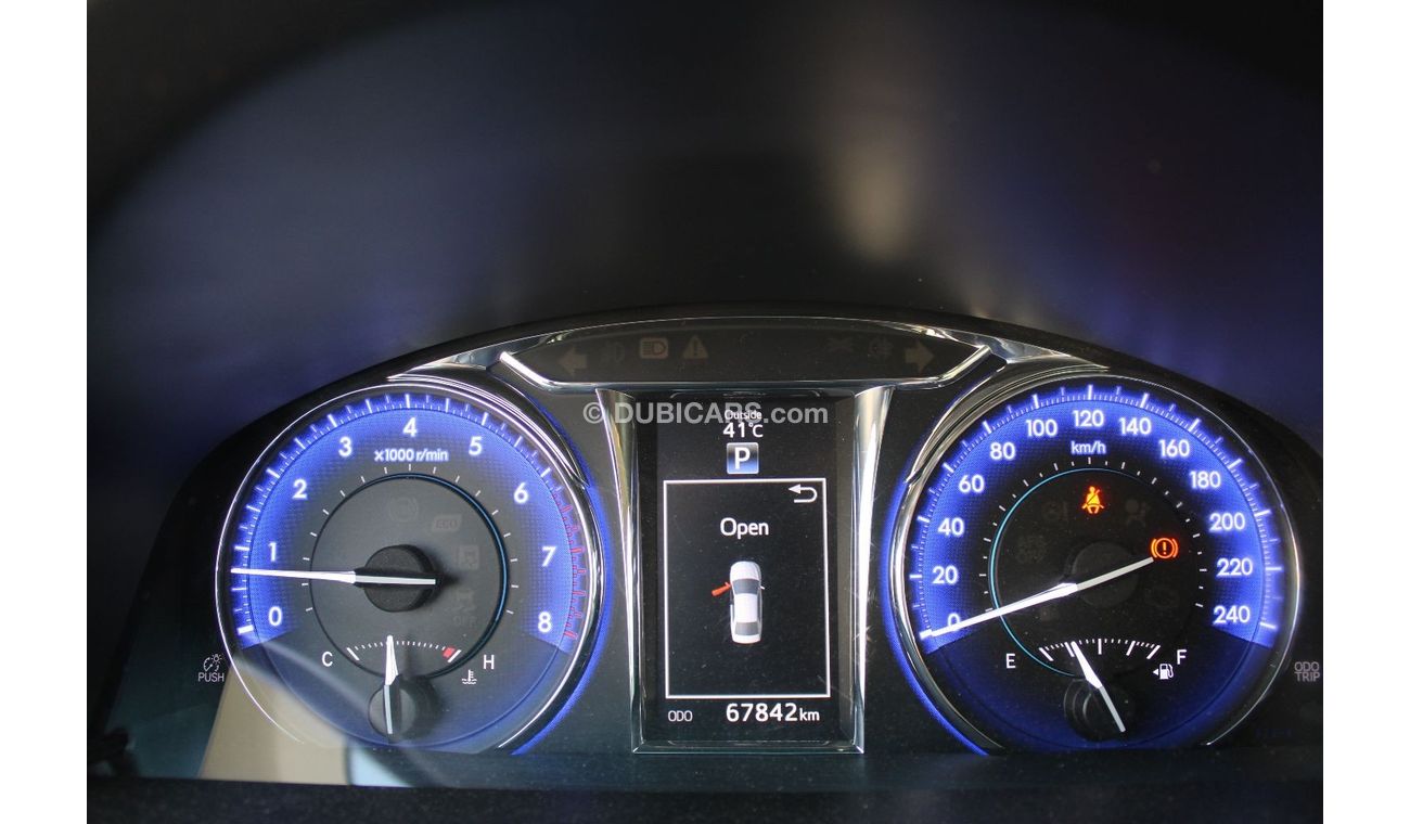 تويوتا كامري تويوتا كامري 2016 وارد تركي بدون حوادث بحالة ممتازة نظيفه جدا من الداخل والخارج