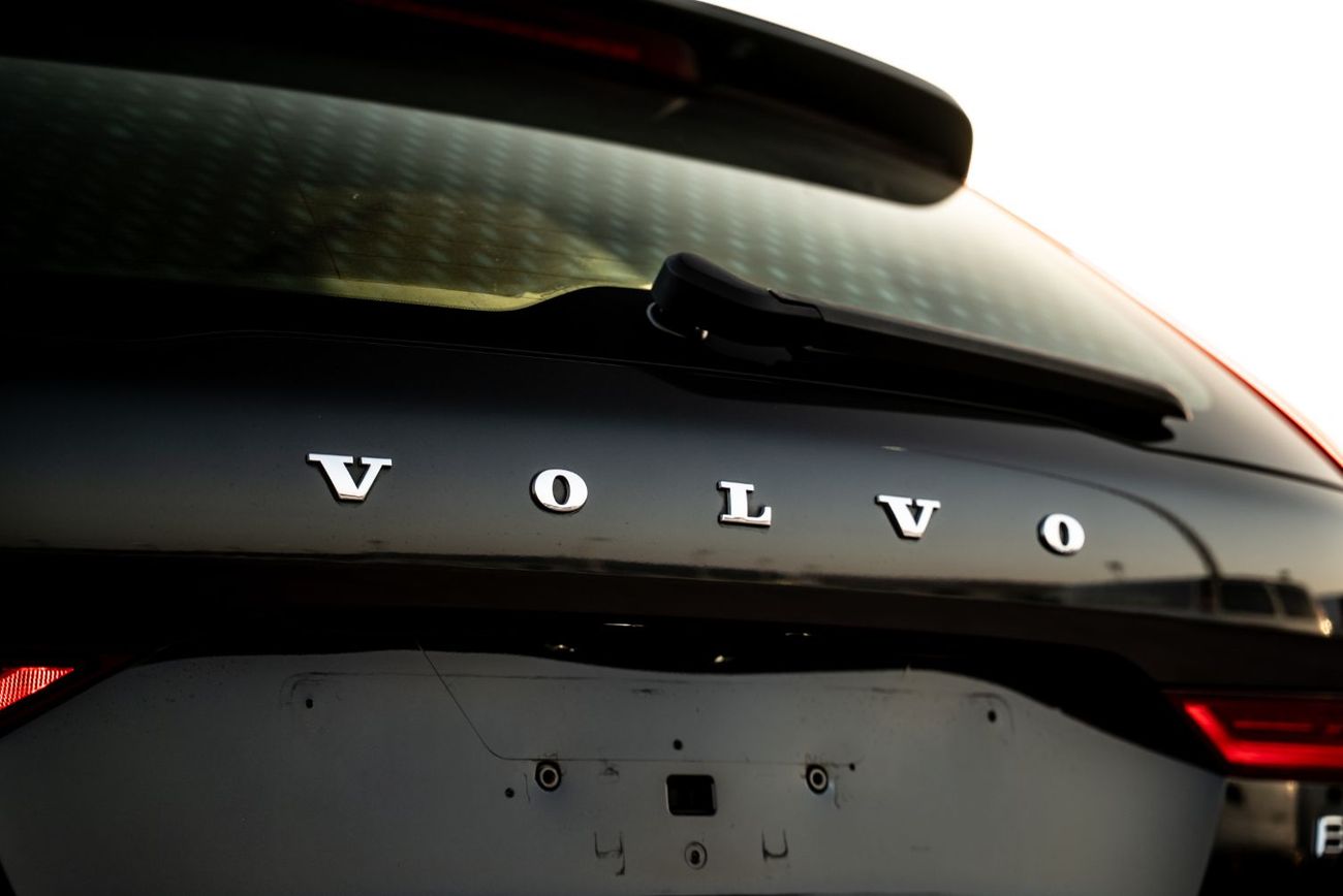 Volvo XC60 B5 Momentum 2.0L