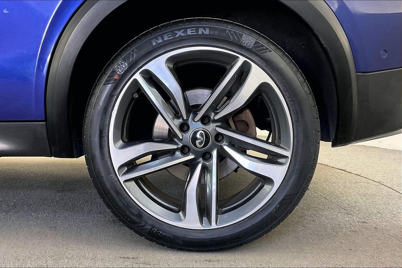 Infiniti QX30 Luxe | Guaranteed Warranty | 0 Down Payment