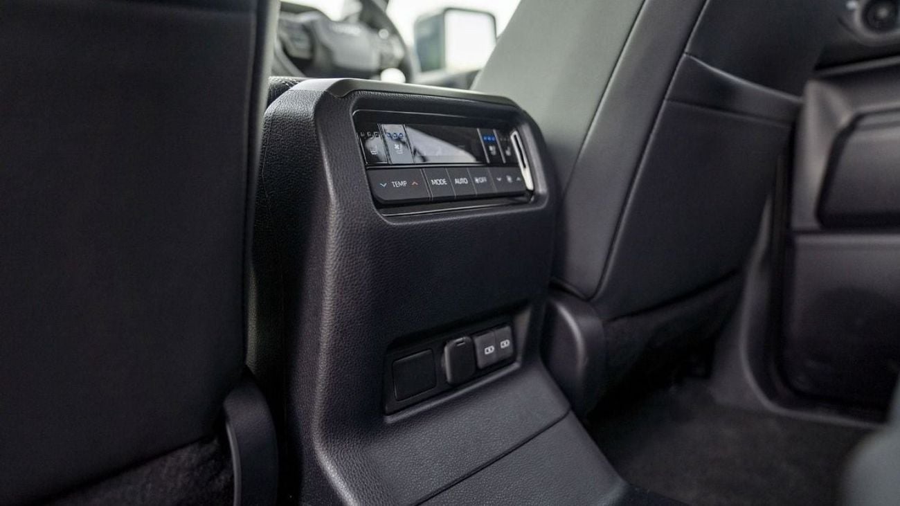 Toyota Prado PRADO LUXURY 2.8L RHD - 2024