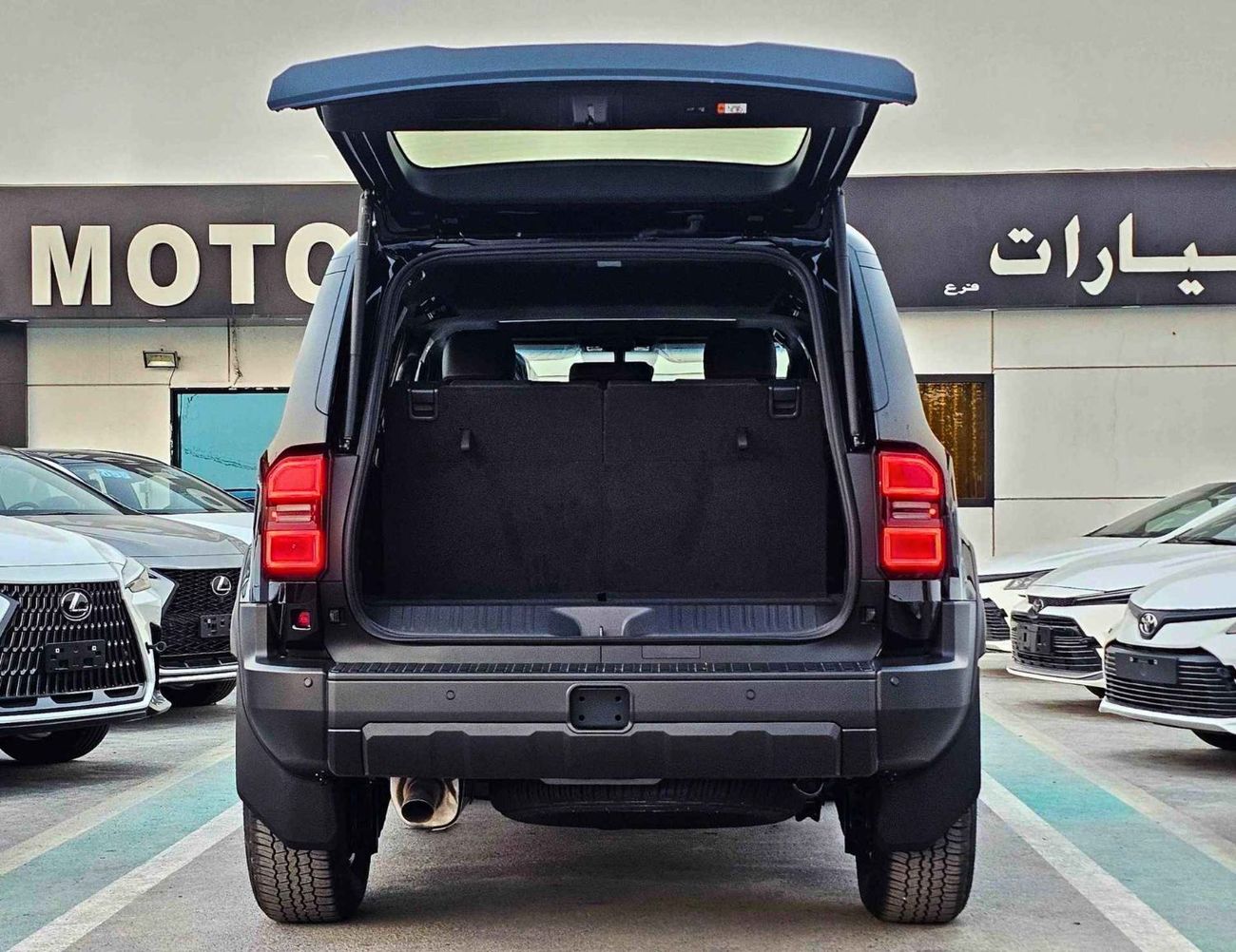 Toyota Prado ALL ROUNDER TURBO / 2.4L PETROL V4 / SUNROOF / DIFFLOCK / COOL BOX (CODE#PR24S1)