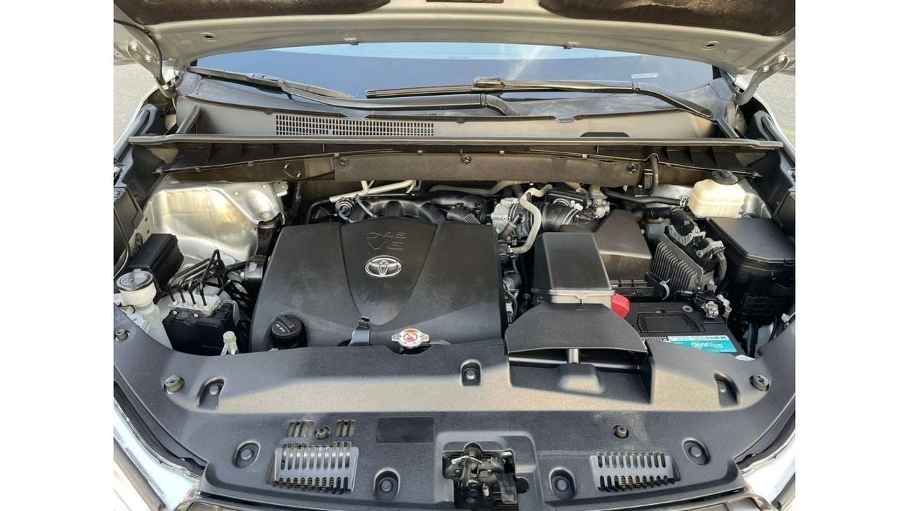 Toyota Highlander 2018 Toyota Highlander XLE 4x4 3.5L V6 Full Option 7 Seater -