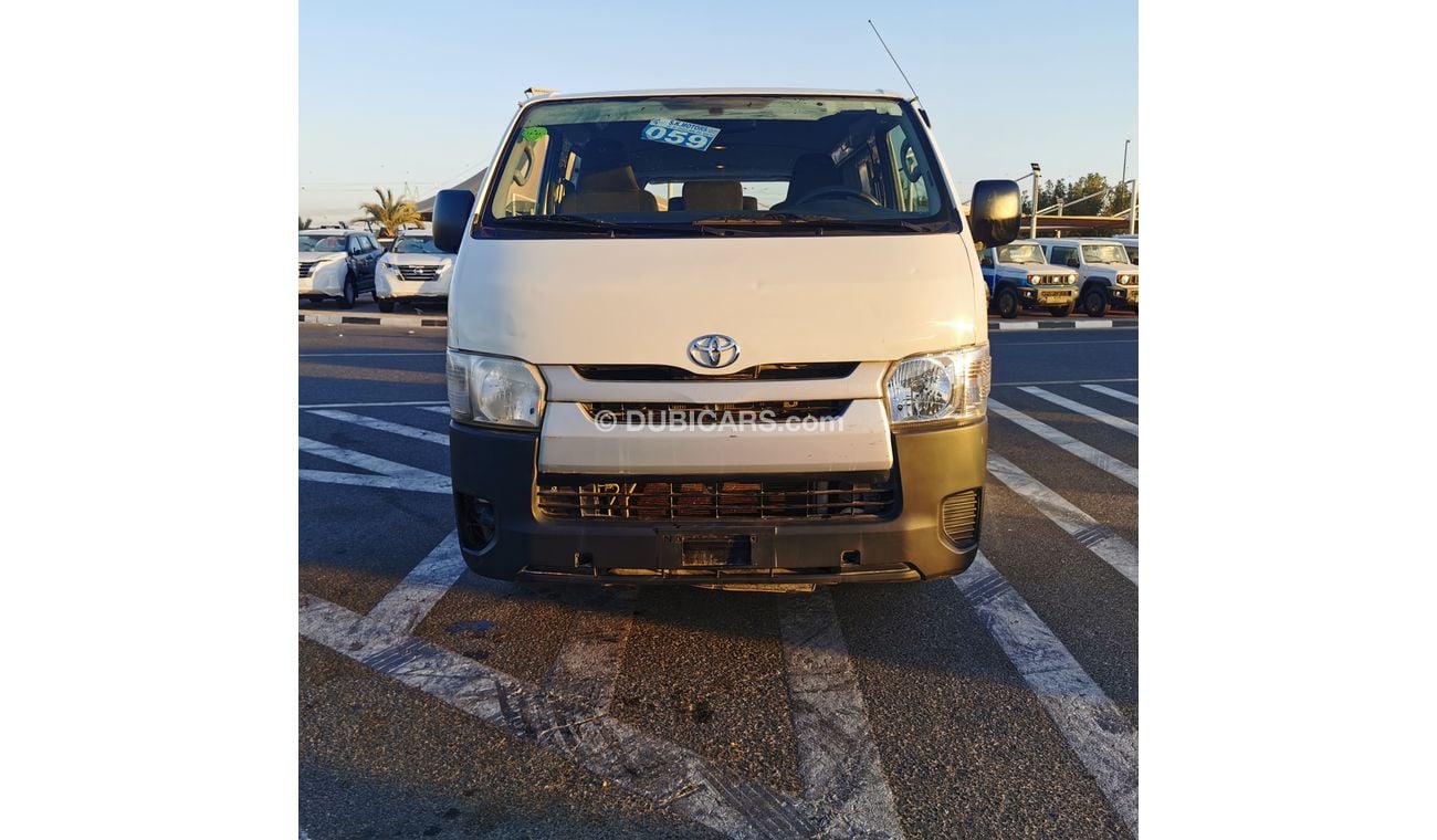 Toyota Hiace TOYOTA HIACE DELIVERY VAN 2017, RTA PASS