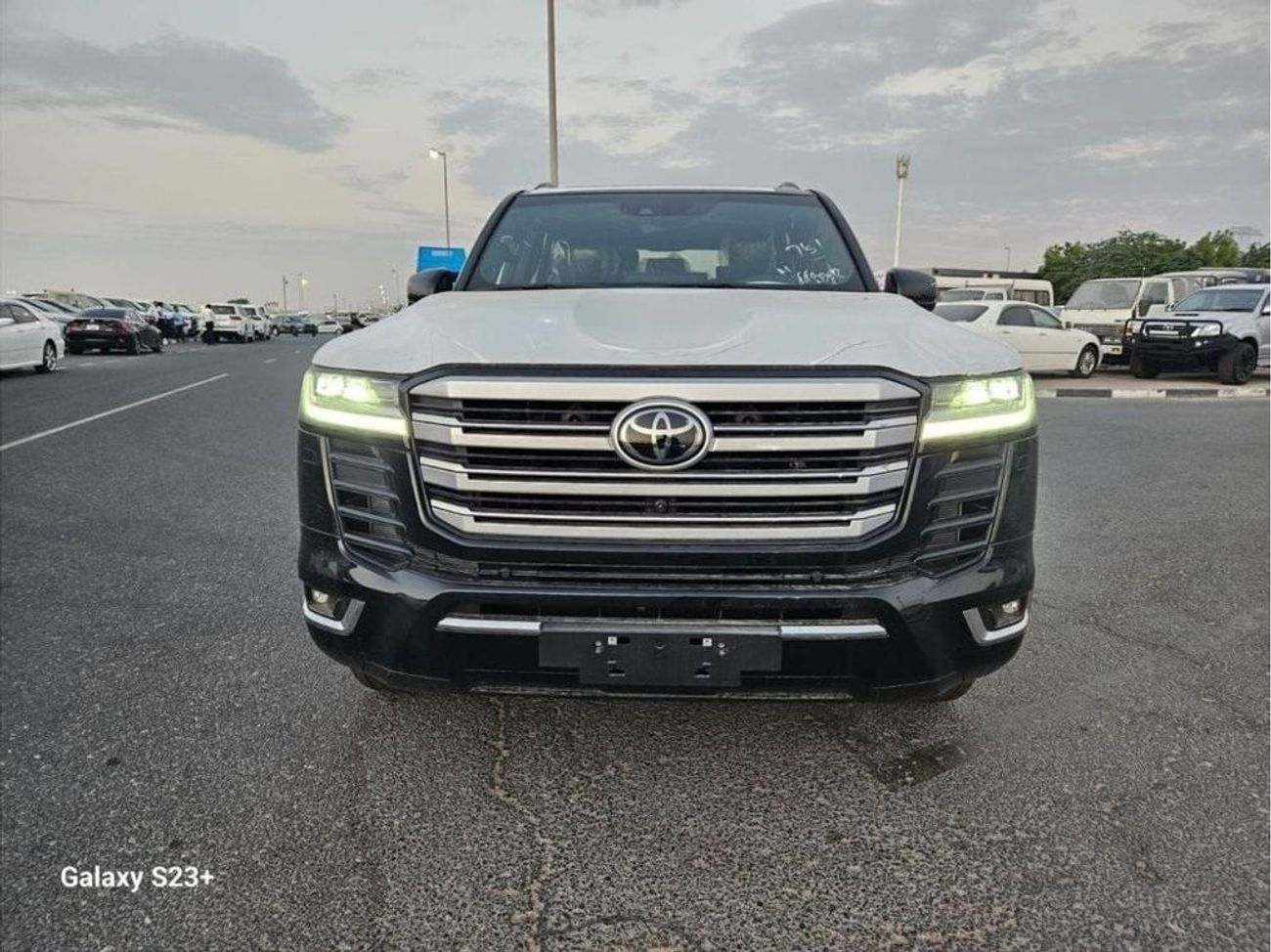 Toyota Land Cruiser TOYOTA LAND CRUISER 3.5L ZX 7 SEATER PETROL