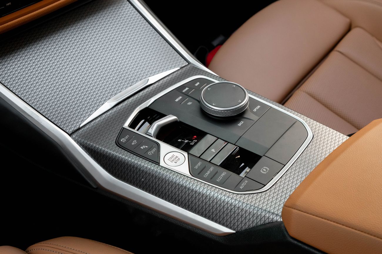 بي أم دبليو 330i 330i M Sport | 3,721 P.M | 0% Downpayment | BMW WARRANTY / SERVICE