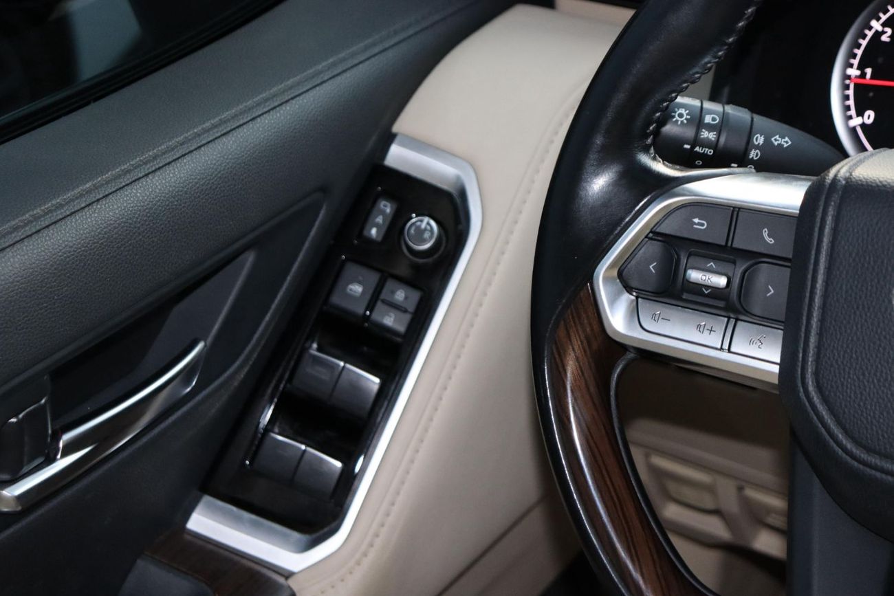 Toyota Land Cruiser GXR 4.0L