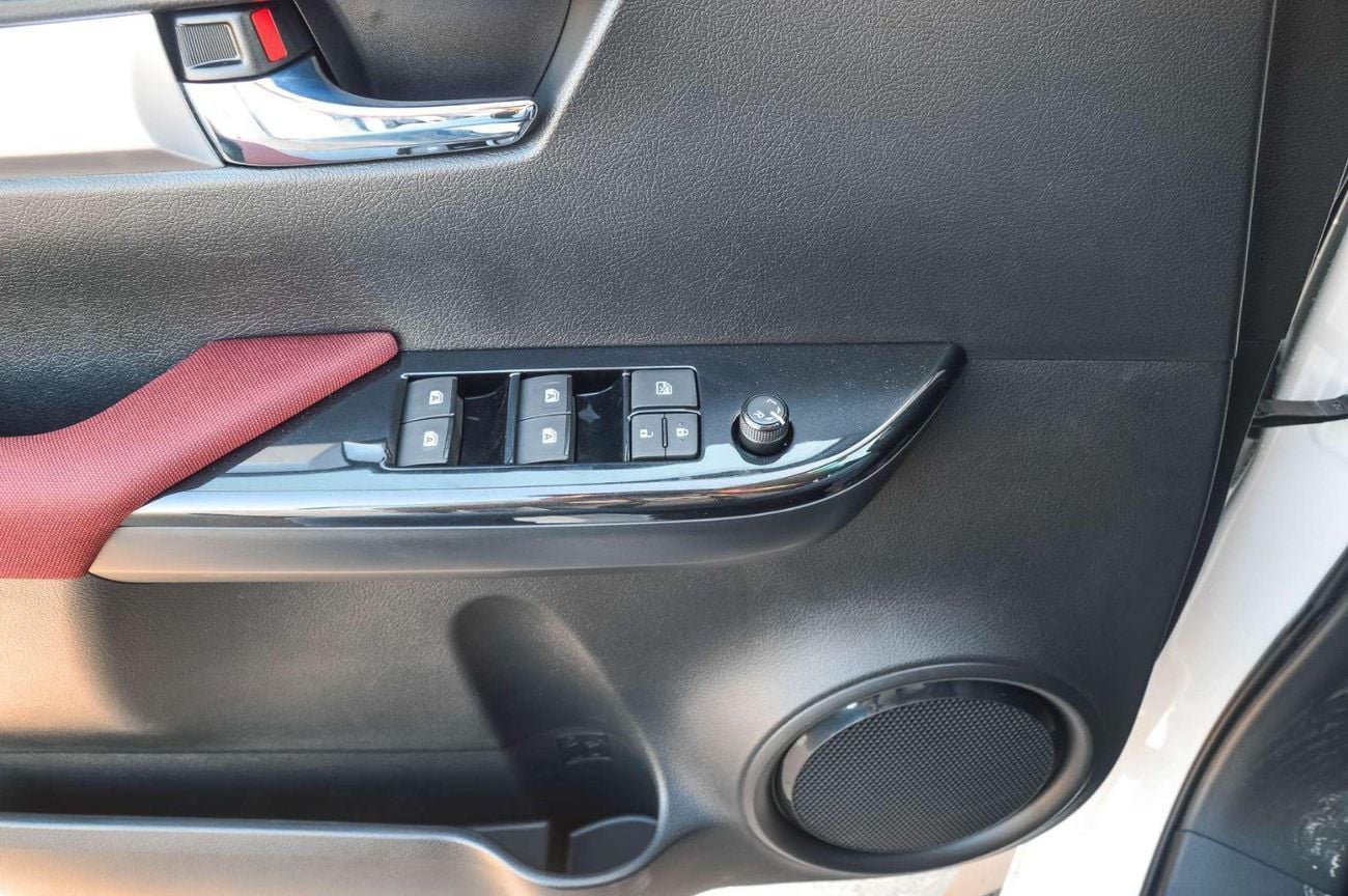 تويوتا هيلوكس HILUX GLX 2.7L  FULL OPTION