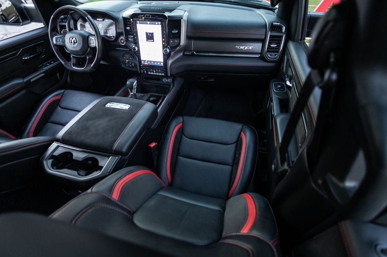 رام 1500 TRX 6.2L (5 Seater)