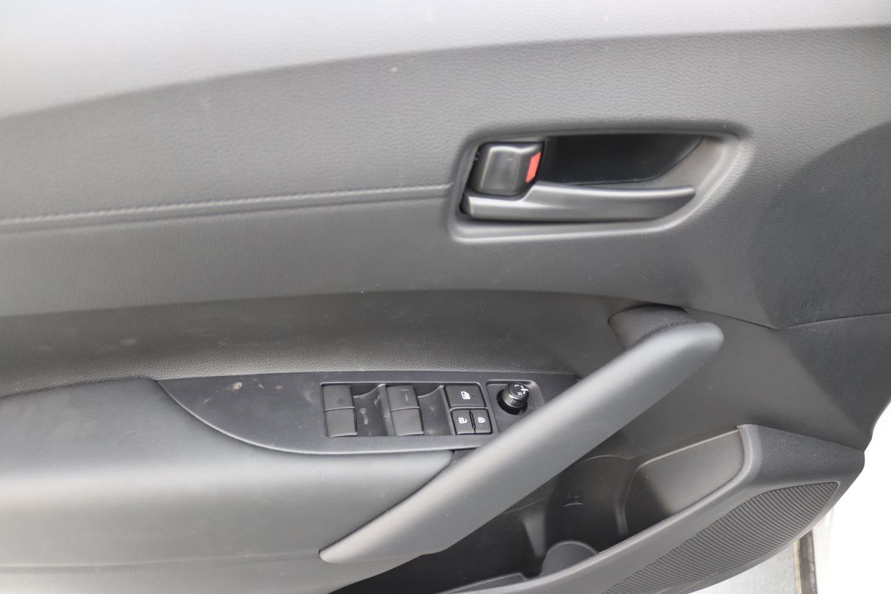 تويوتا كورولا كروس 2.0L HYBRID FACELIFT , LEATHER SEAT, ELECTRIC BACK DOOR MODEL 2025