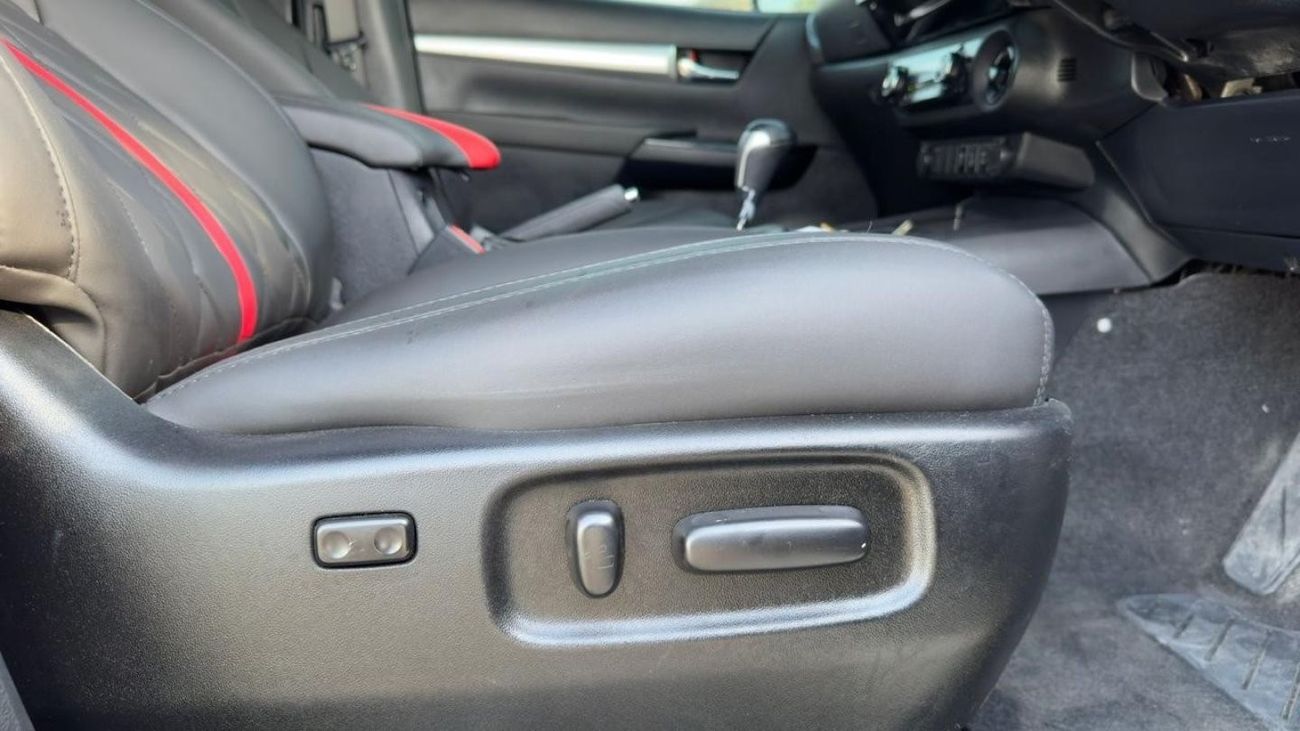 Toyota Hilux MODIFIED TO 2024 GR SPORTS | 2.8L DIESEL | GR ALLOY RIMS | AFTER MARKET SIDE FENDERS | RHD | 2019