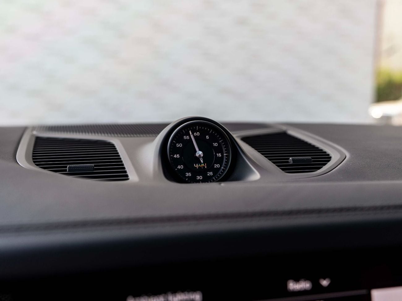 Porsche Cayenne Base