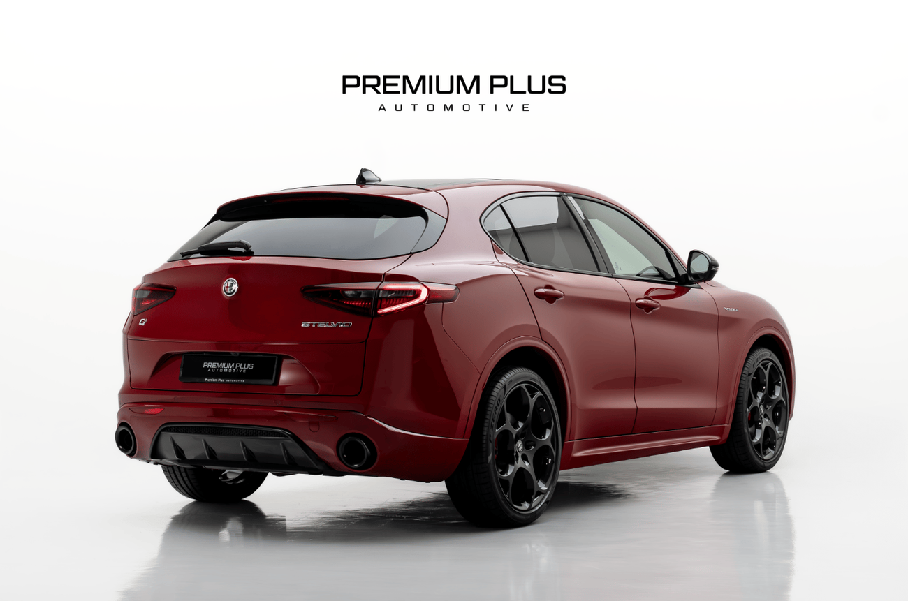 ألفا روميو ستيلفيو Veloce 2023 Alfa Romeo Stelvio Q4, 2028 Alfa Romeo Warranty, Low Kms, GCC