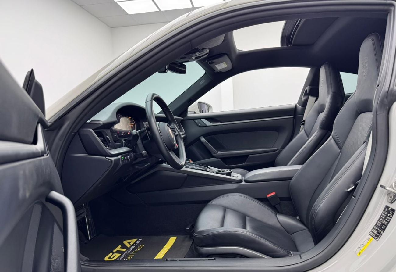 Porsche 911 2025 Porsche 911 Carrera, 2 Years Porsche Warranty, Full Porsche Service History, Euro