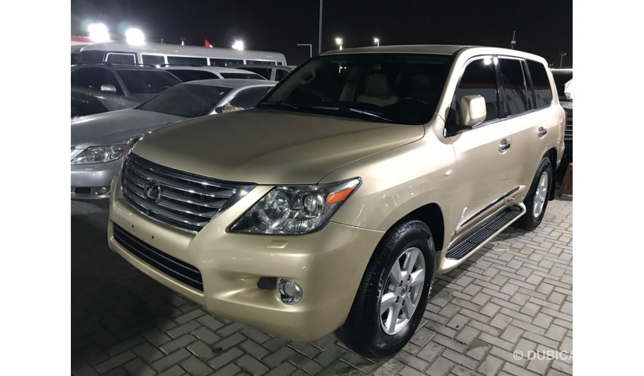 Lexus LX570 لكزسLX570 خليجي بحالة ممتازةرقم 1