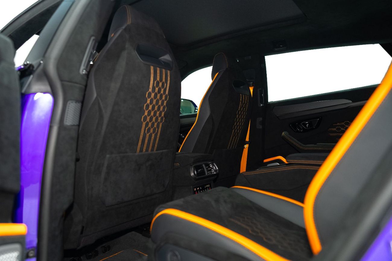 لامبورغيني اوروس 4.0T V8 Performante URUS PERFORMANTE | FULL CARBON INT/EXT | EXTENDED PERFORMANTE TRIM | SUNSHINE PA