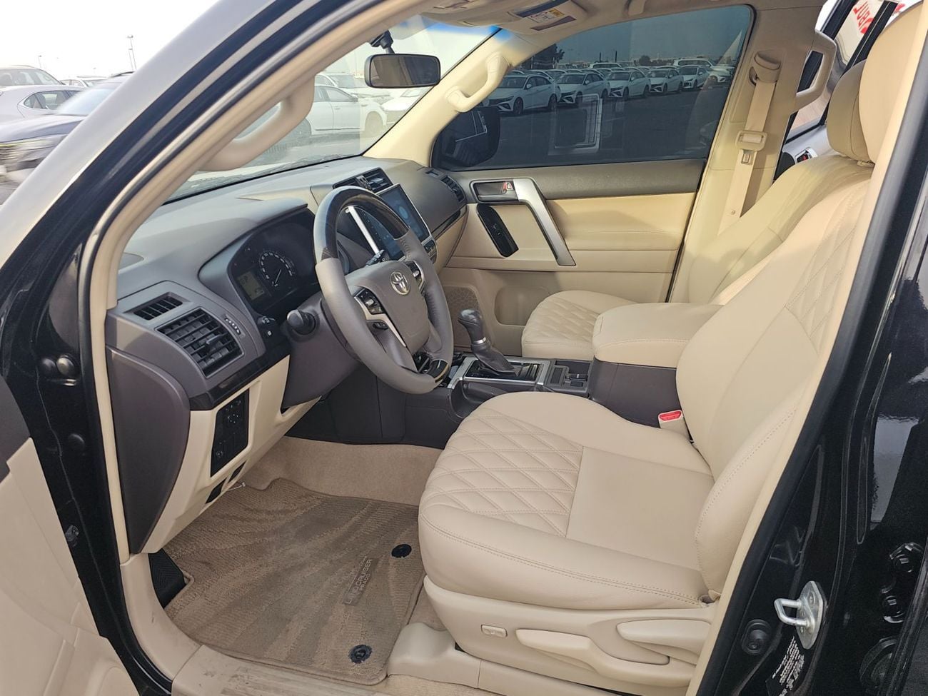 Toyota Prado TX-L Top 2.7L LHD-4WD-Automatic-Petrol-GCC specs-6 Cylinders-7Seats-5 Doors
