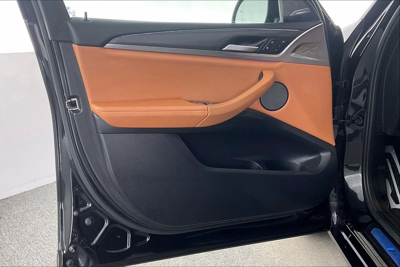 بي أم دبليو X4 xDrive 30i M Sport | National Day Celebration | شامل الضمان | 0 ﺪﻔﻋﺓ ﺃﻮﻟﻯ