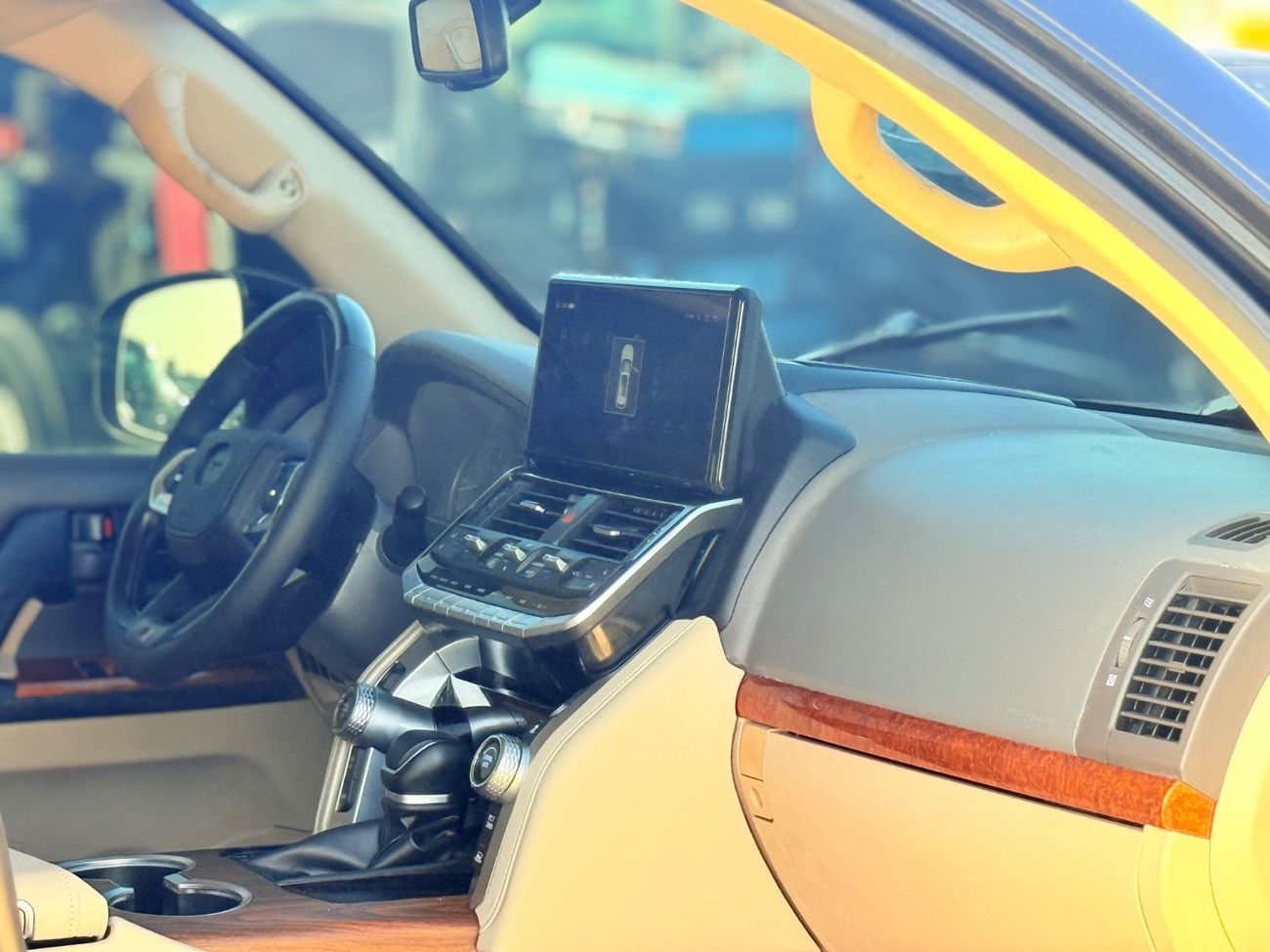 Toyota Land Cruiser Toyota Land Cruiser model 2016 V8 fuel petrol