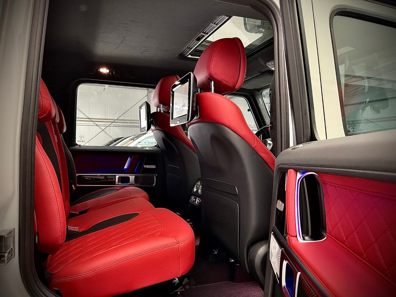 Mercedes-Benz G 63 AMG NIGHT PACKAGE